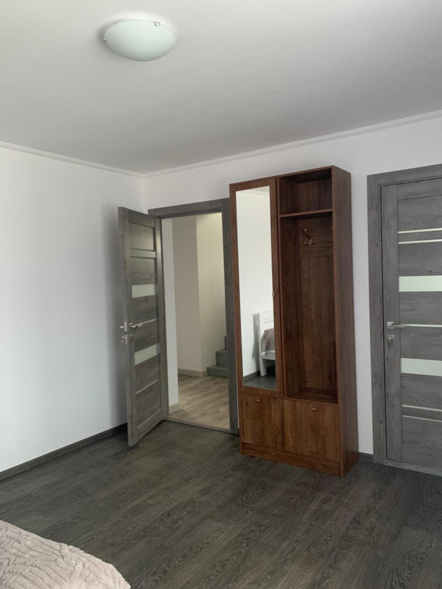 Hotel Серце Карпат à Yasinya Extérieur photo